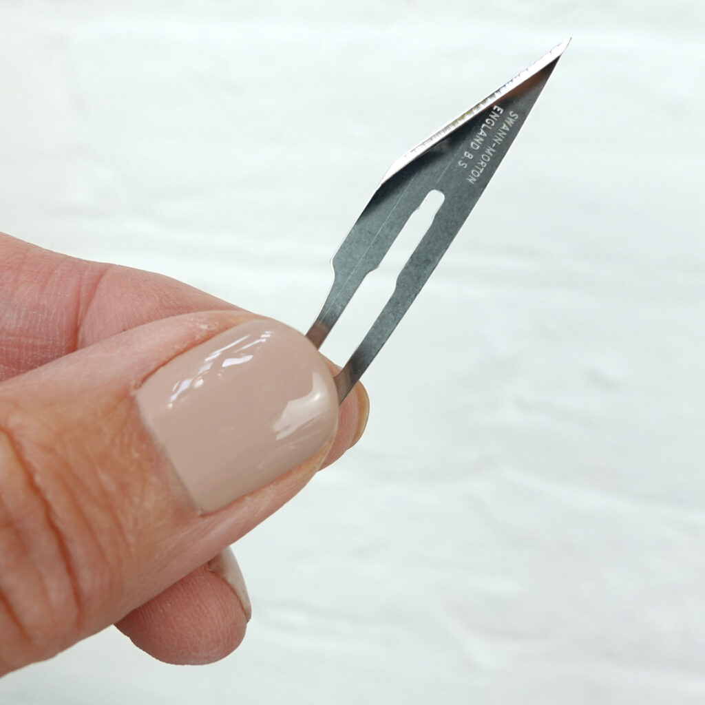 Swann-Moreton scalpel blade
